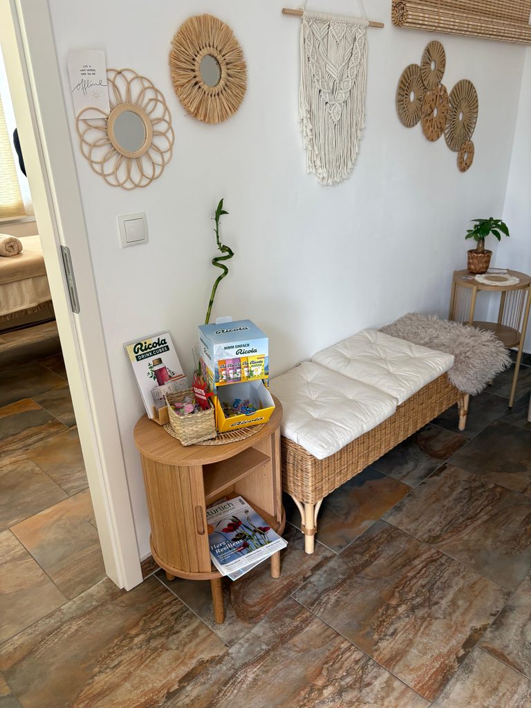 Produktproben im Yomavital Yogastudio 2 Ricola Hustenzuckerl Aktion